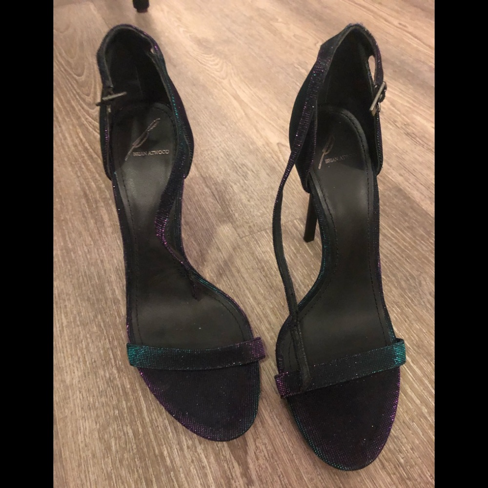 Iridescent high heel